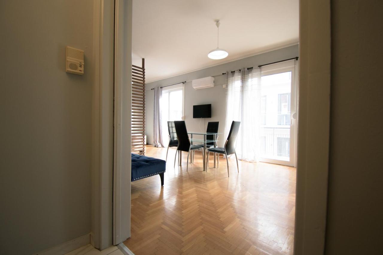 Central Cozy Flat ! Daire Atina Dış mekan fotoğraf