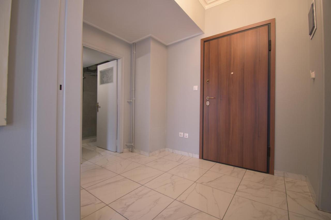 Central Cozy Flat ! Daire Atina Dış mekan fotoğraf