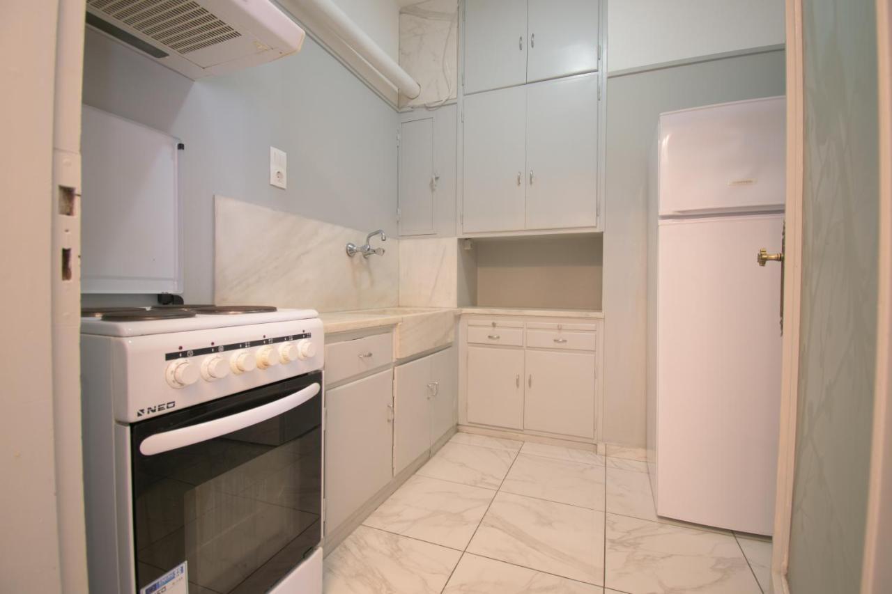 Central Cozy Flat ! Daire Atina Dış mekan fotoğraf